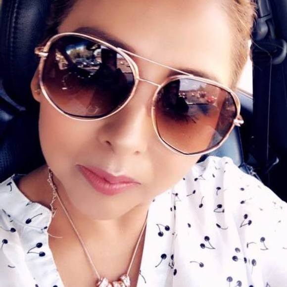 Meet your Posher, Judith - Picture 1 of 1